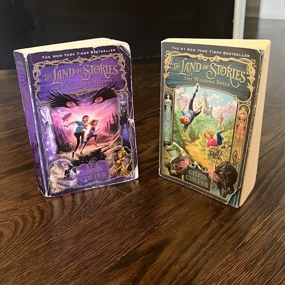 The Land of Stories Books 1 & 2 - Picture 1 of 2